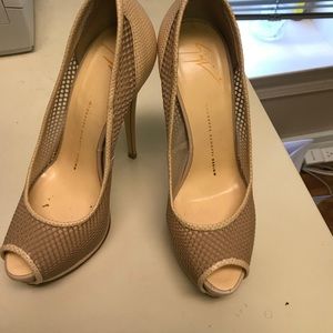 giuseppe zanotti beige heels